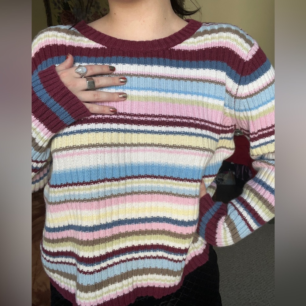 *SOLD* Vintage colorful stripped sweater - Picture 2 of 7